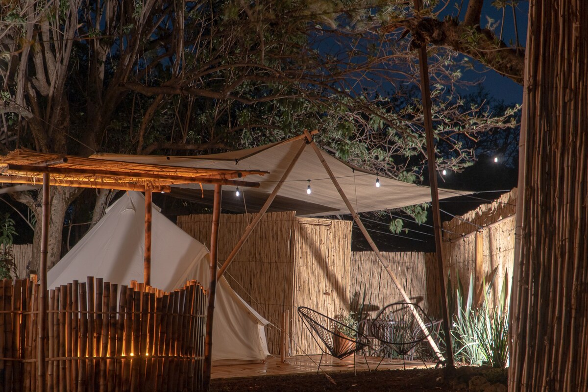 NAU MAI KORU Glamping Tepoztlán, (Jacuzzi)