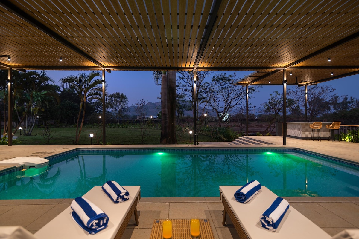 StayVista - Heated Pool Luxurious Villa Lumiere