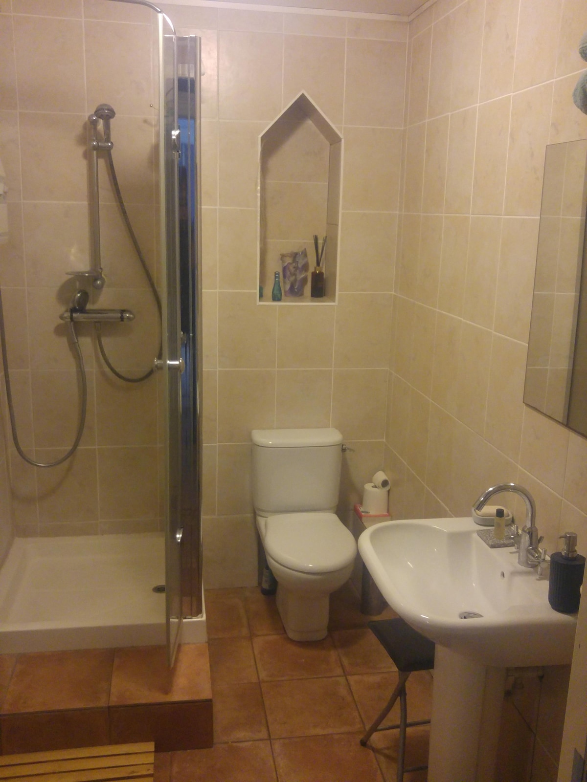 Large room with en-suite