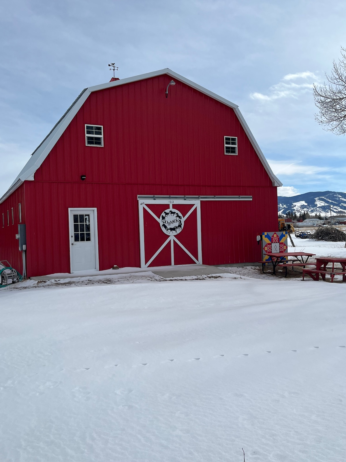 Babe 's Red Barn ！