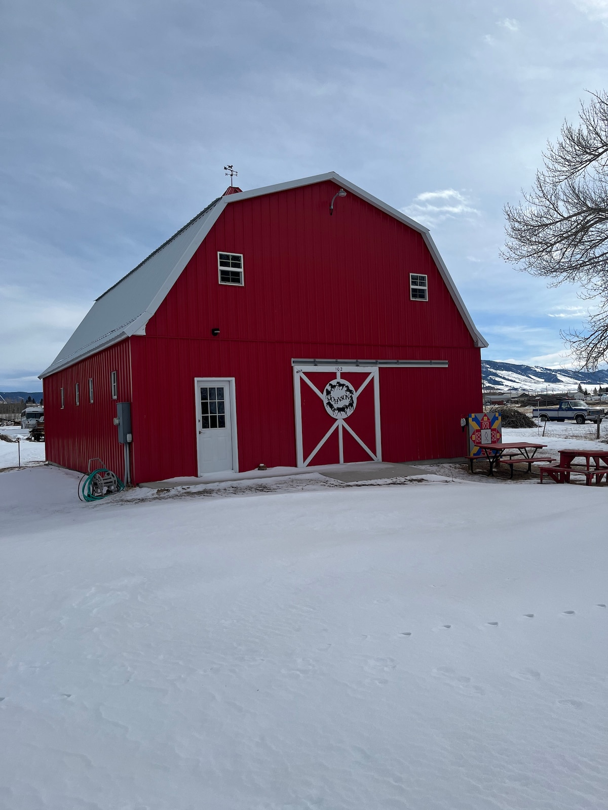 Babe 's Red Barn ！