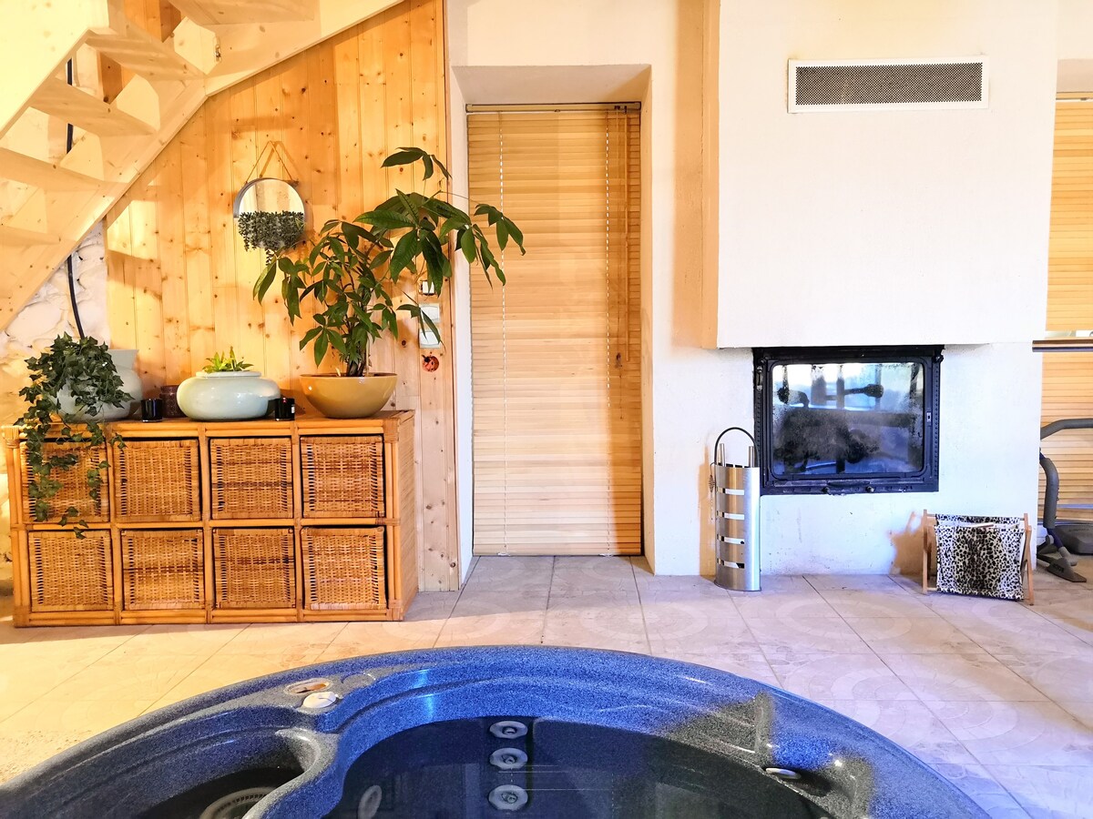 Maison du Bonheur à la campagne +16 pers Jacuzzi