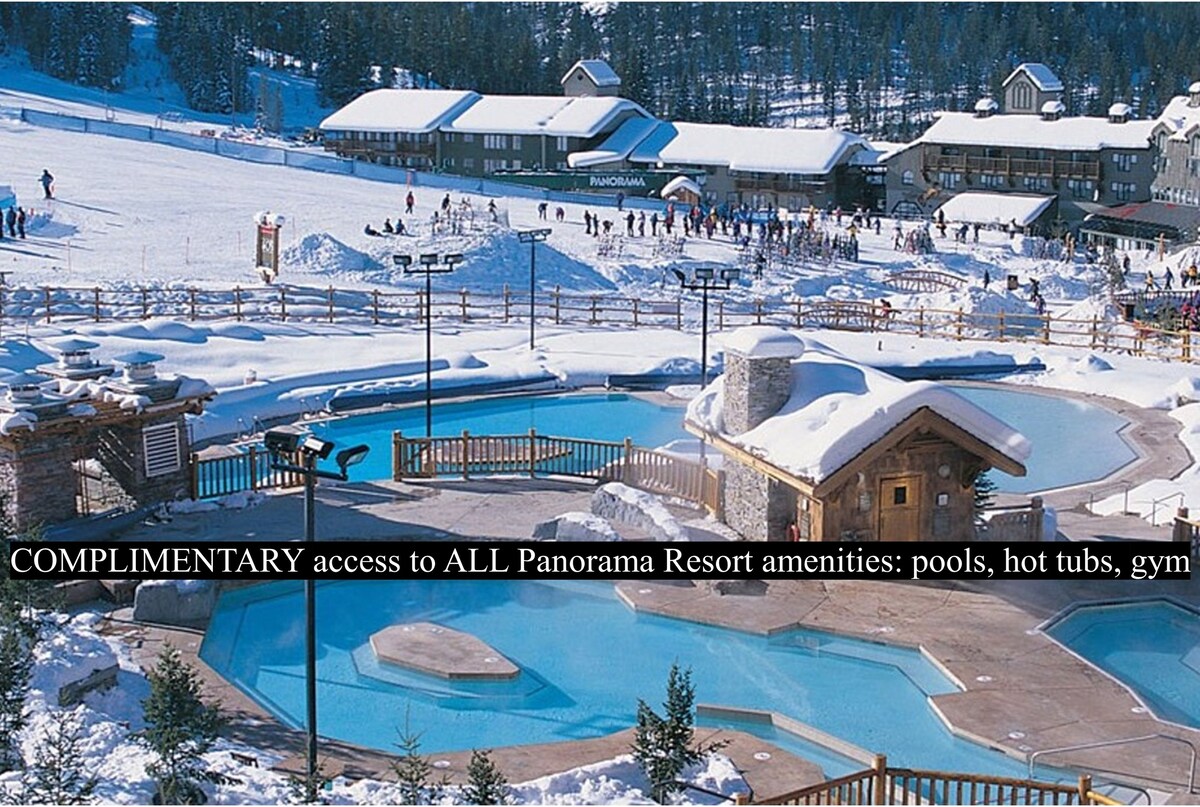 6-Br Ski Chalet, Ski In/Out, Pool + Private HotTub
