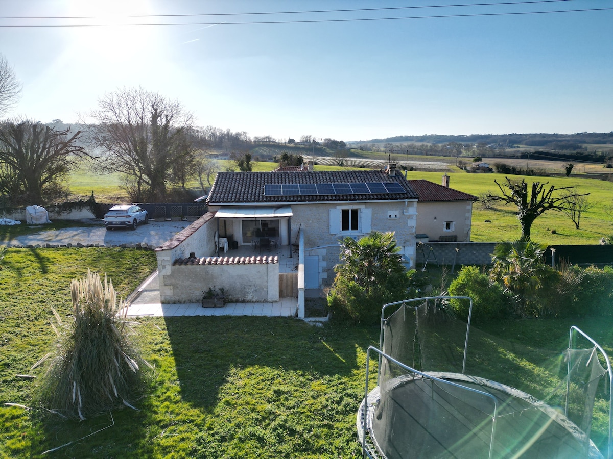 Authentique maison en pierre de 160 m2 au calme