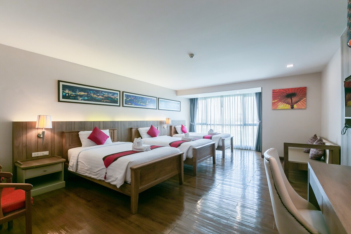 宽敞的1卧室公寓，带三人床@ Grand Ratchapruek酒店