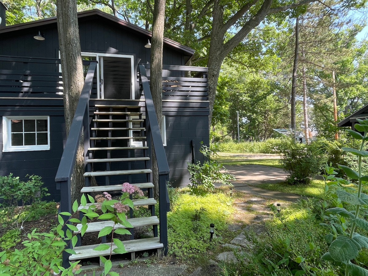 Little Black Bear Barn at Platte Lake, Honor MI.