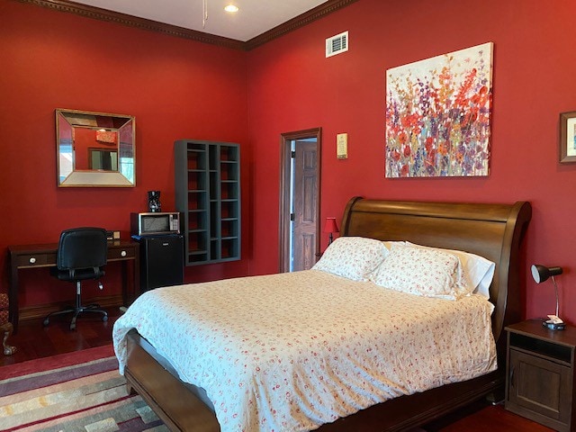 Waterfront Bedroom with private porch and bathroom