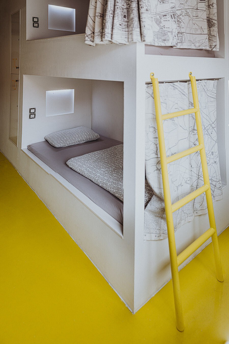 2DBL Bunk Beds w. Private Bathroom R13@Hostel63