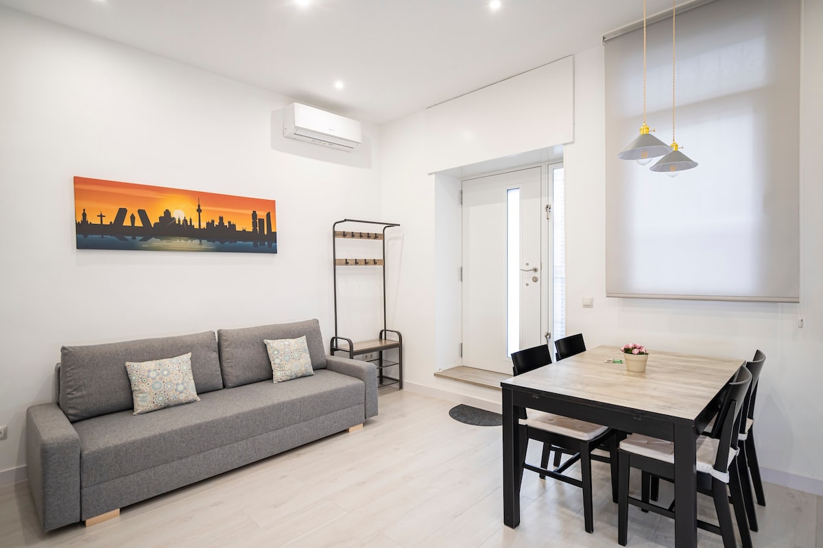 Newly refurbished flat near Atocha MEN