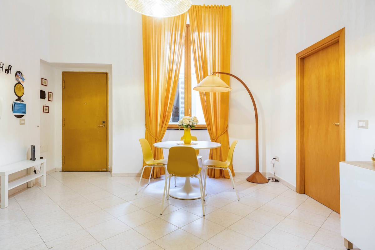 伊拉里亚公寓（ Apartment Ilaria ） ：那不勒斯中心漂亮的住宿