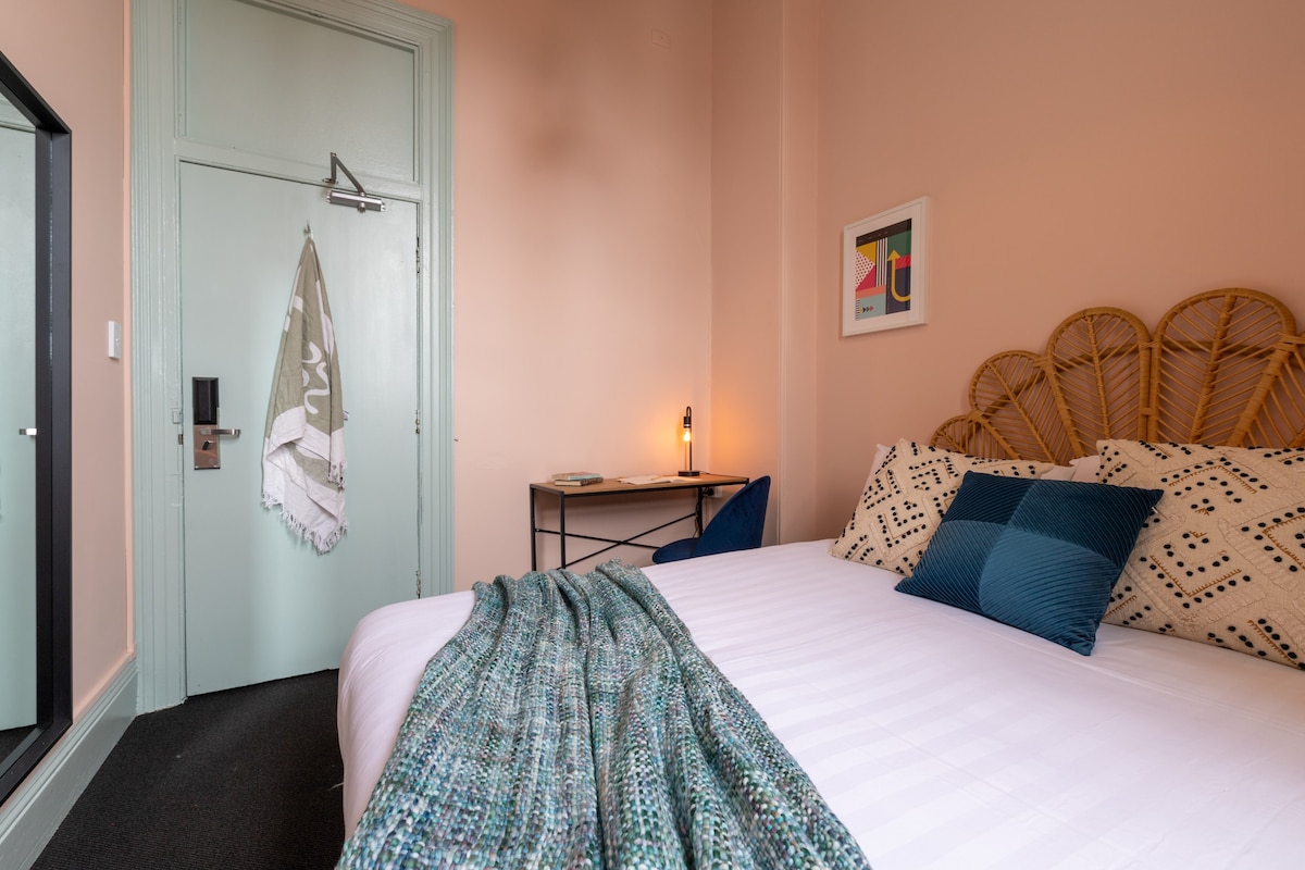 Selina St Kilda -带共用卫生间的微型客房