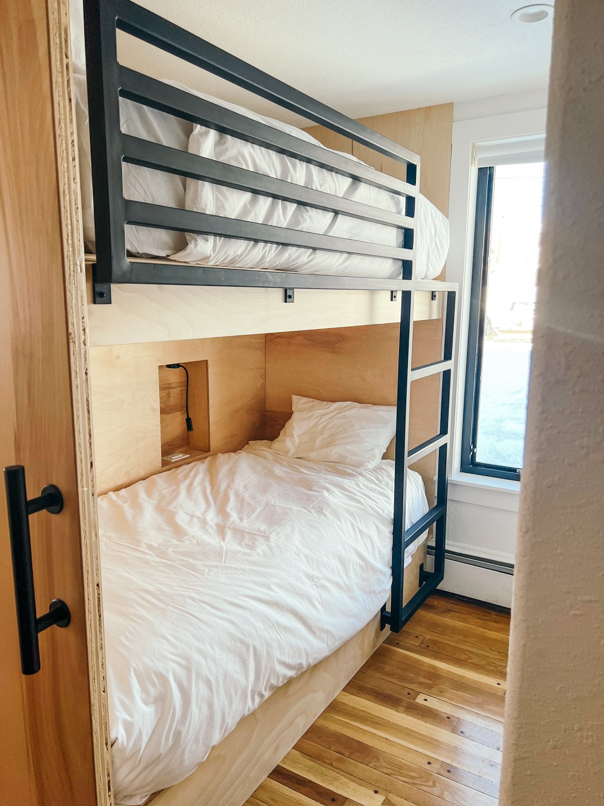 Bunk Room w/ Kitchenette in Downtown Leadville