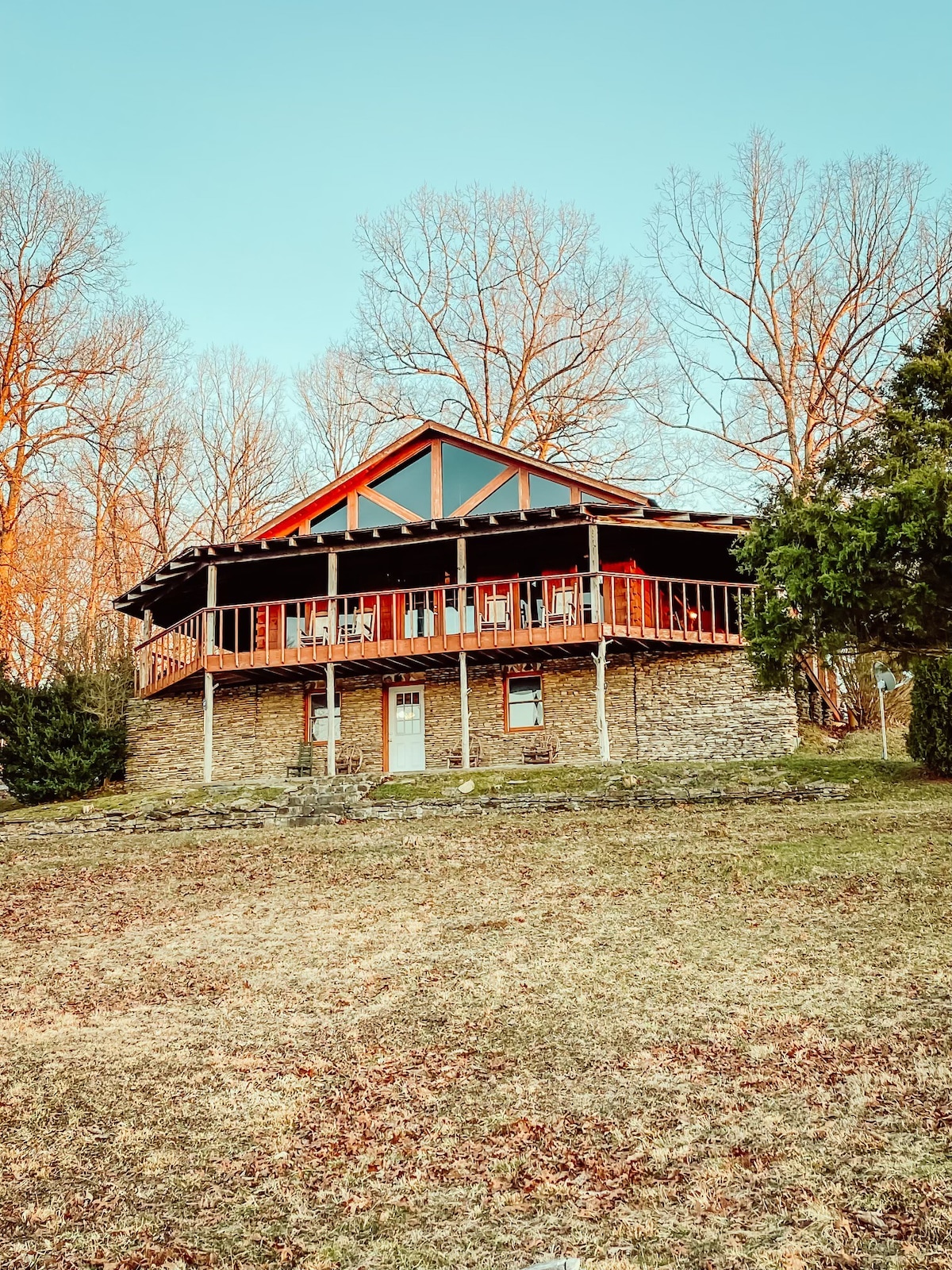 3/2 Luxury Tennessee Mountain Cabin with Loft