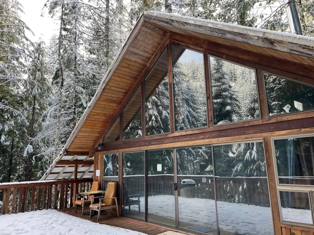 Rainier Lodge度假木屋（距离入口0.4英里）