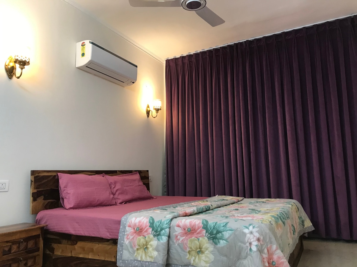 Homely 3 bedroom apartment in  heart of Zirakpur