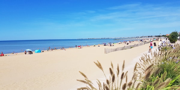 Joli appartement vue mer au pied de la plage