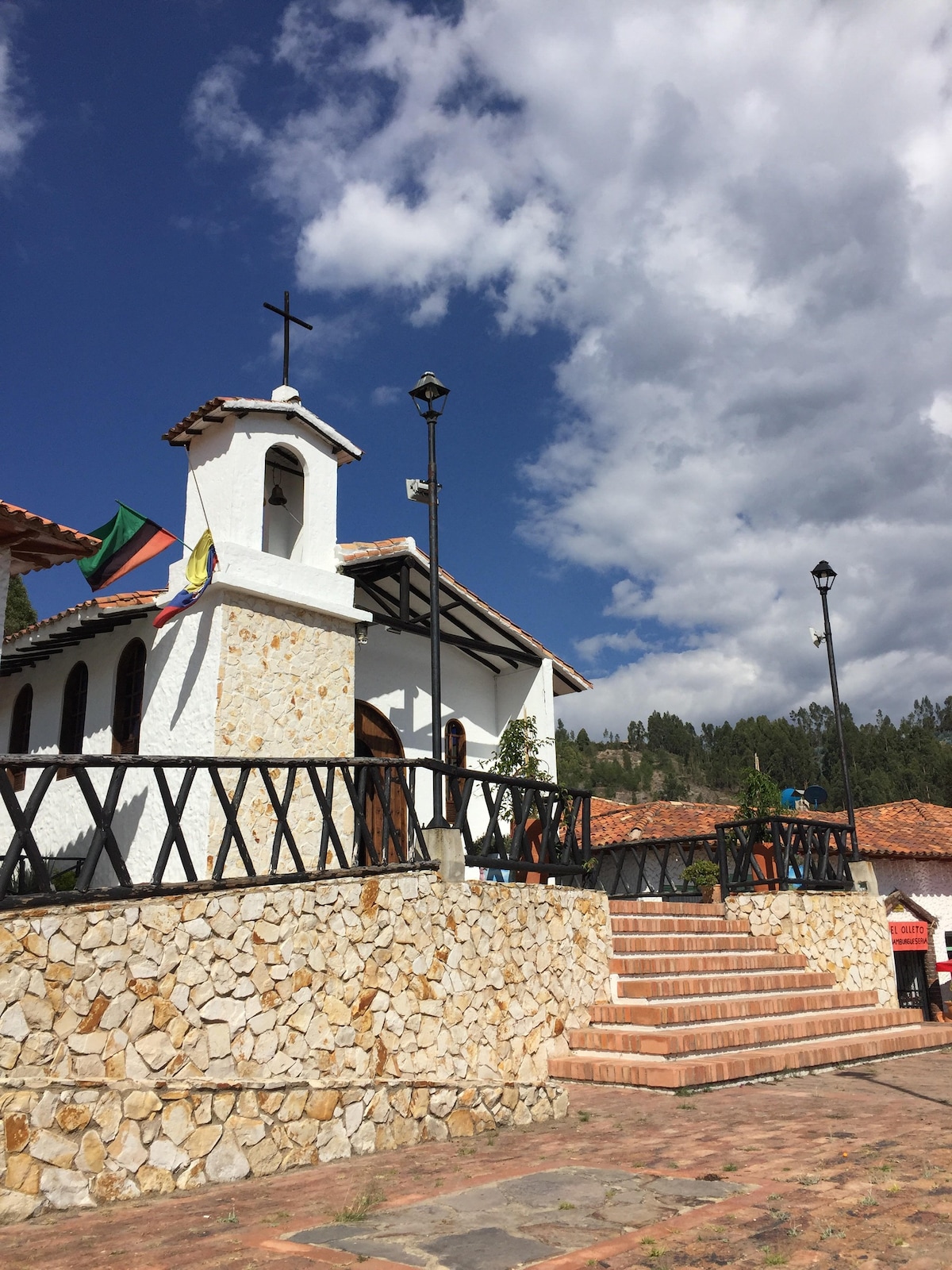 Apt Tourist Frailejones. Pueblito Boyacense