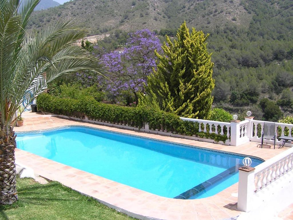 Villa Morera B&B Room 1 (2 adults, 3 kids)