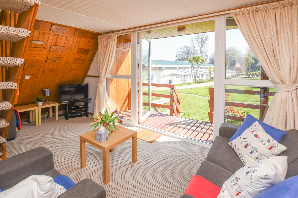 Chalet 83 Kingsdown Holiday Park