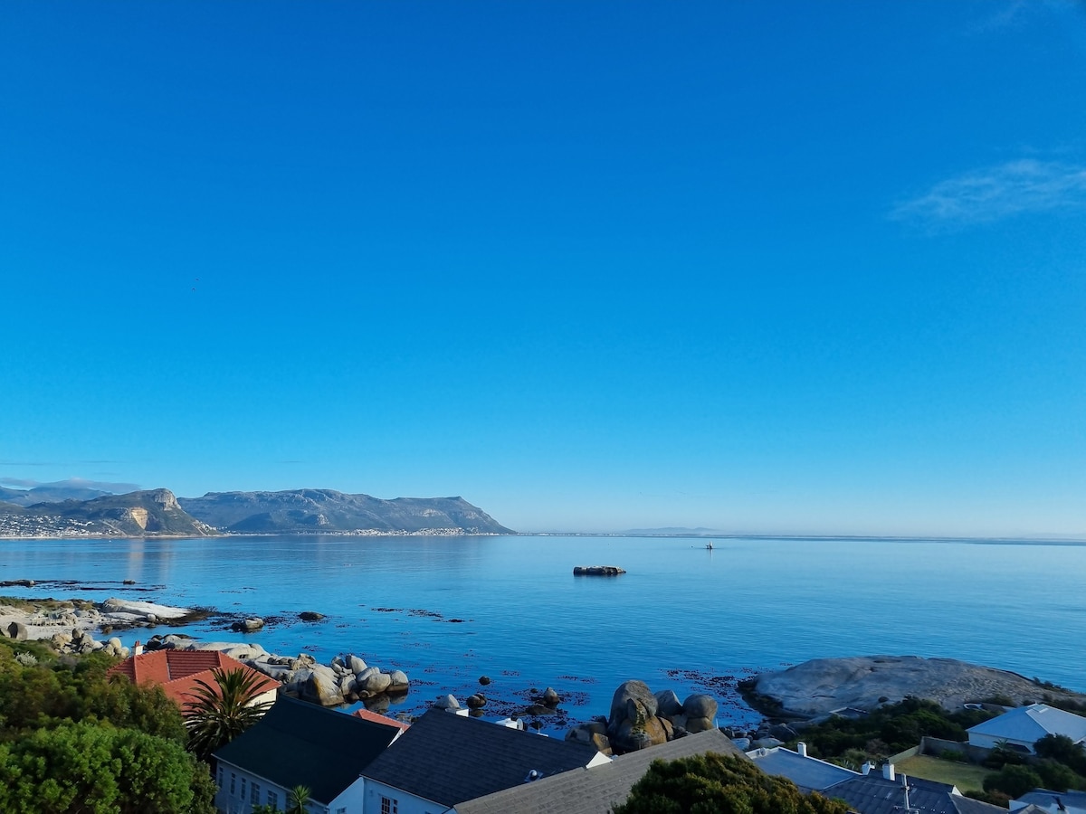 Boulders Beach Lookout Apartment