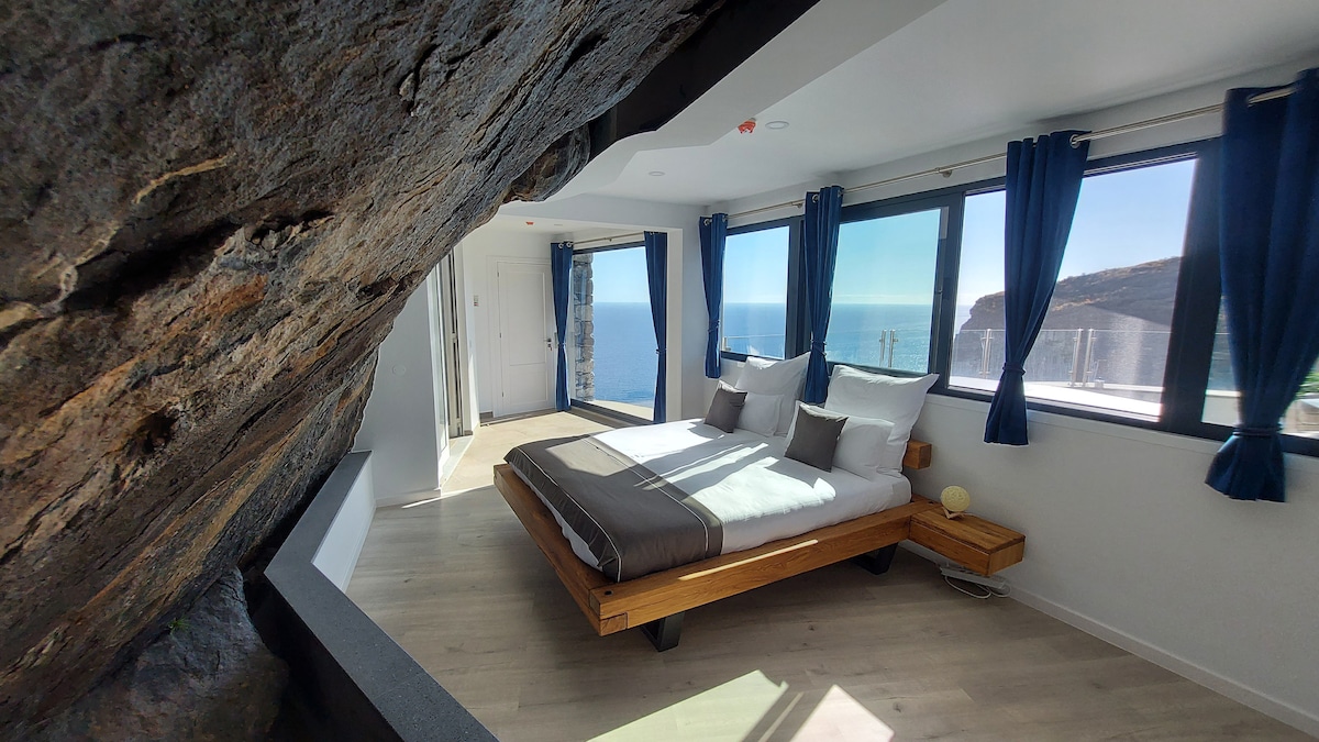 Castelo do Mar, Deluxe Suite C4 mit Jacuzzi