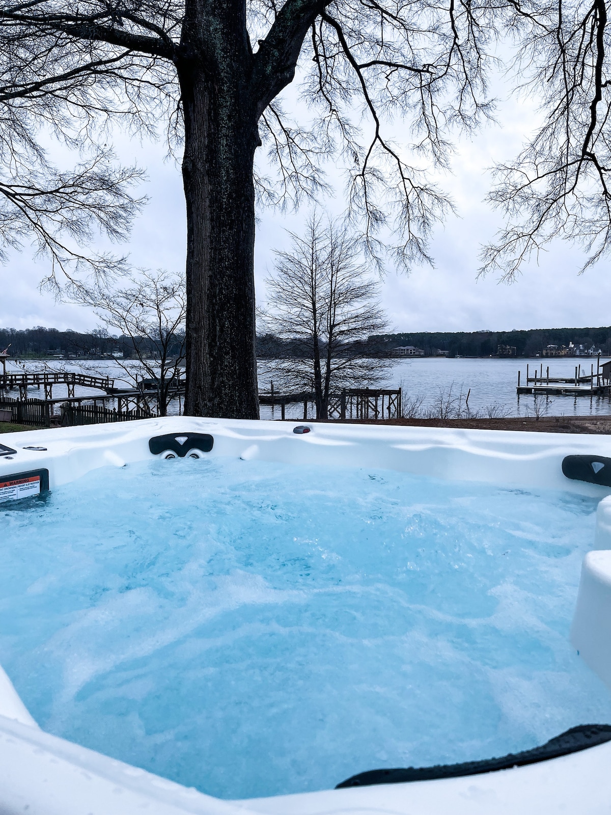 Shore to Please! Hot Tub+Kayaks+Fire Pit+Gameroom