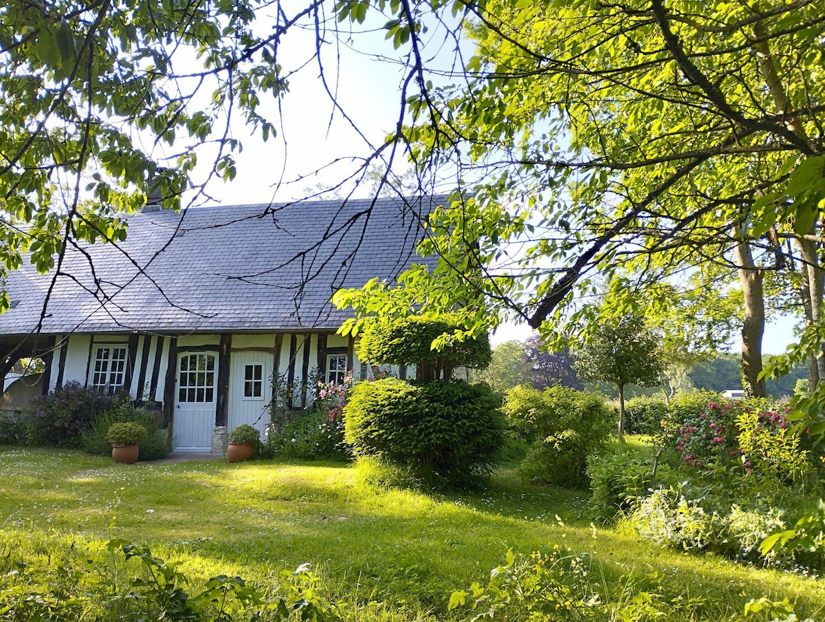 Cottage pour couple dans grand jardin normandie