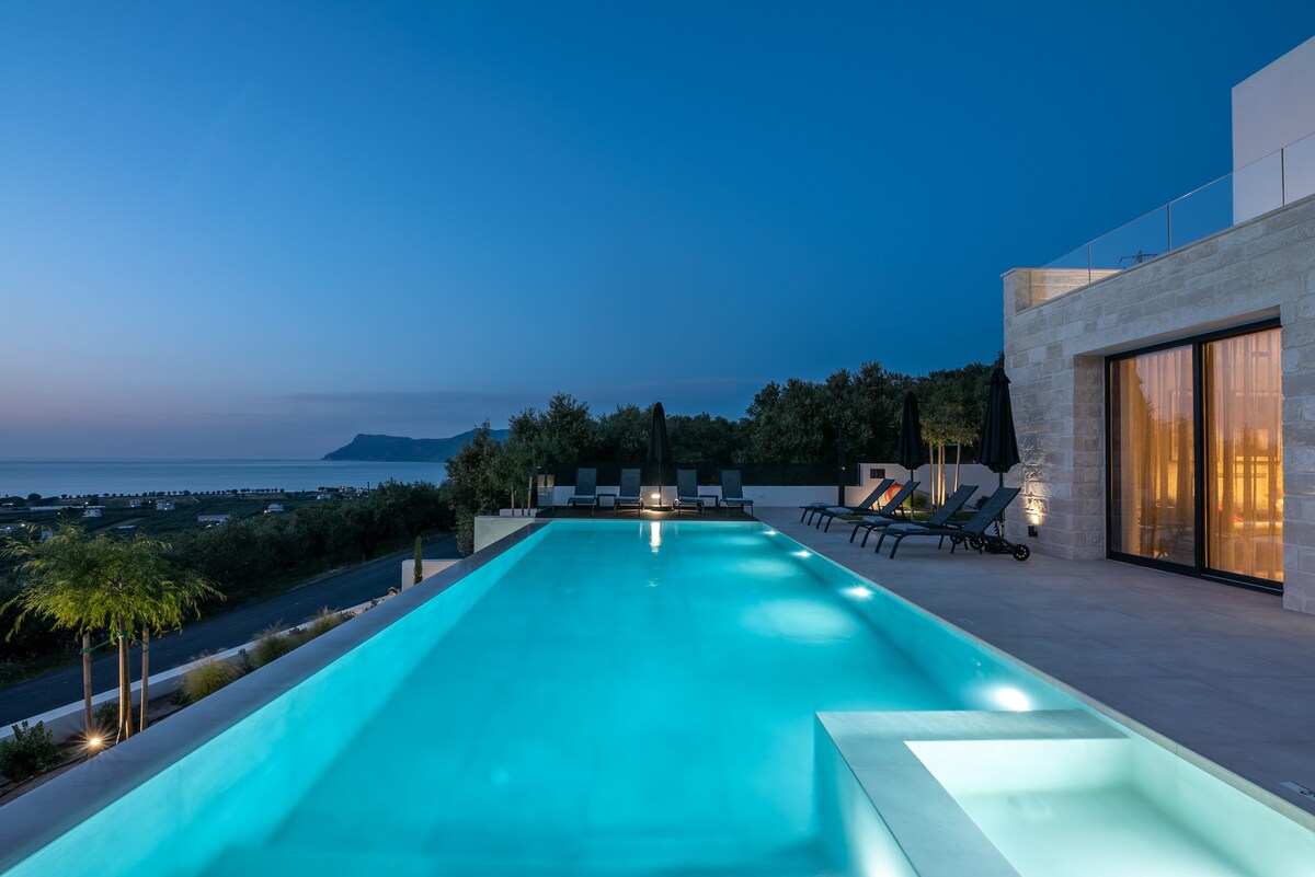 Villa Phos 5BD , luxury, pool, BBQ