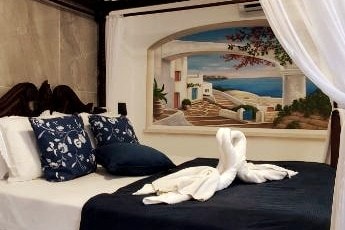 Ahuzat Shaul Seaside Honeymoon Suite