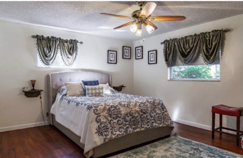 Master Bedroom with patio Neighbor-Montverde