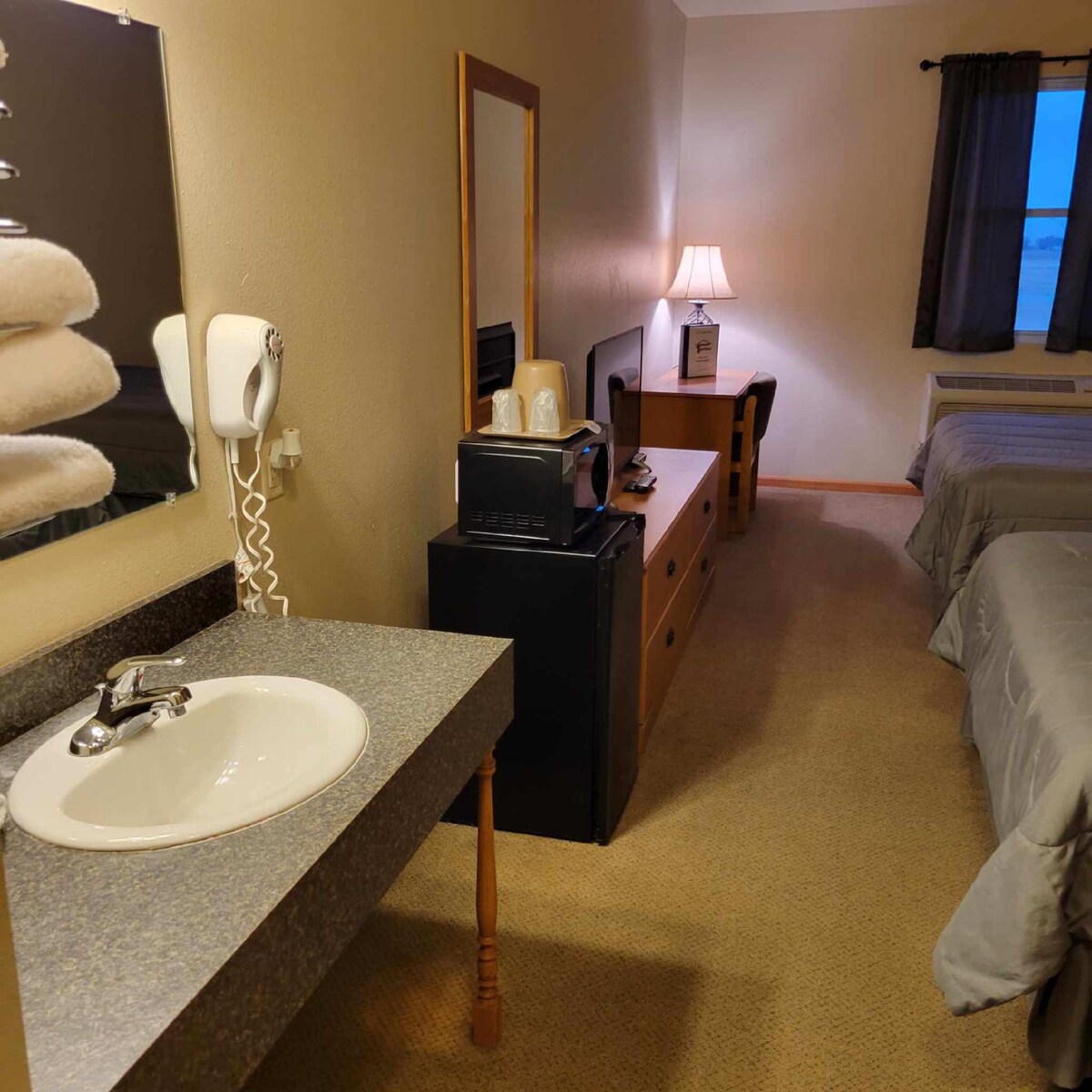 迷人的1间卧室2张标准双人床酒店客房# 107