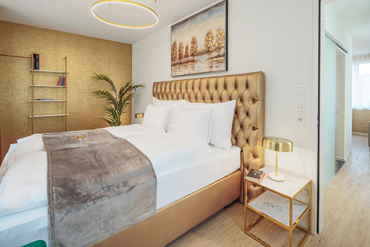 EH Apartments Merkur | Deluxe Suite | Kingsize-Bed