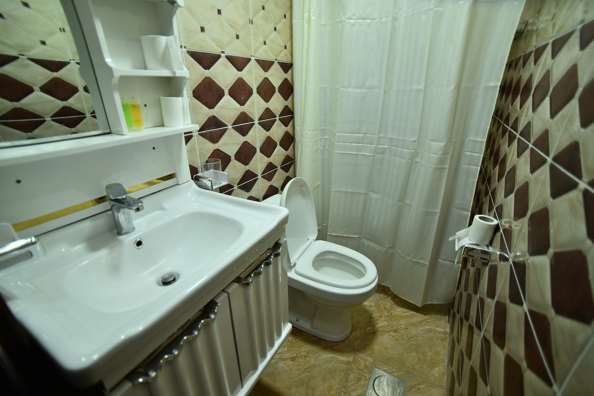 DBL/TW罗马与私人浴室相连