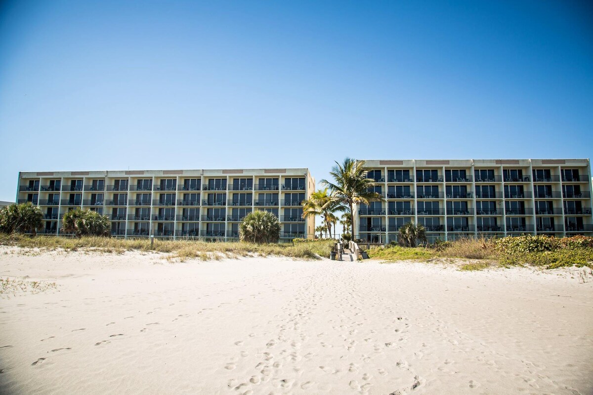 Professionally Cleaned Ocean Front Resort