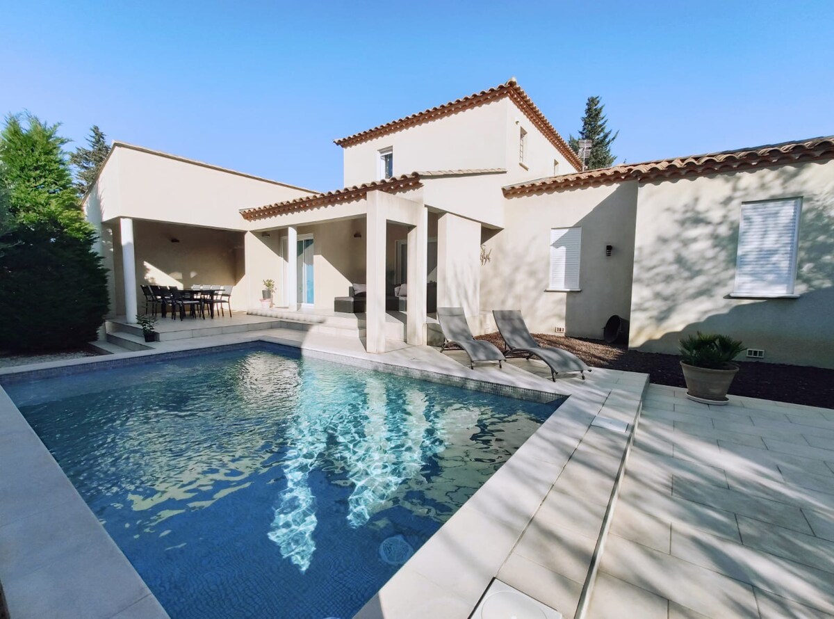 Magnifique villa contemporaine140m2 avec piscine.