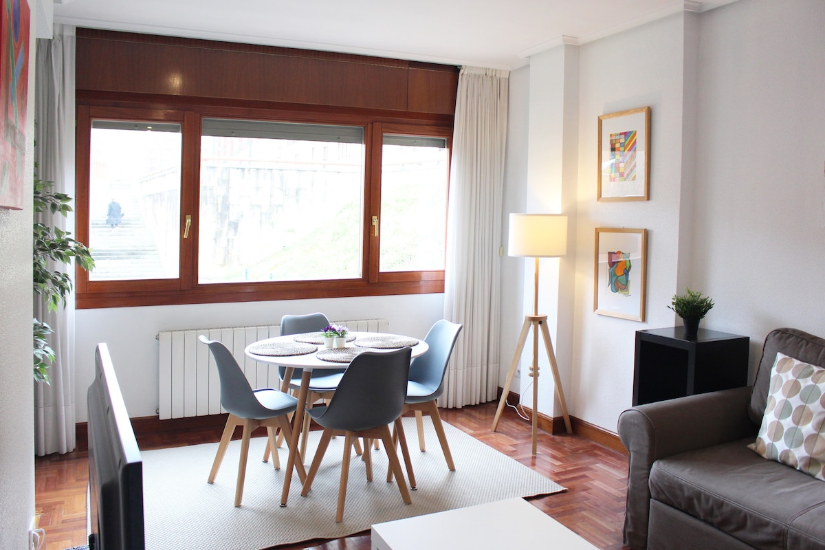 毕尔巴鄂拉赛公寓（ Bilbao Apartment Lasai ） ，设有直接
