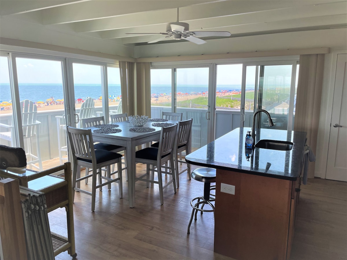 Ocean Front 3 Level Townhouse with Amazing Views