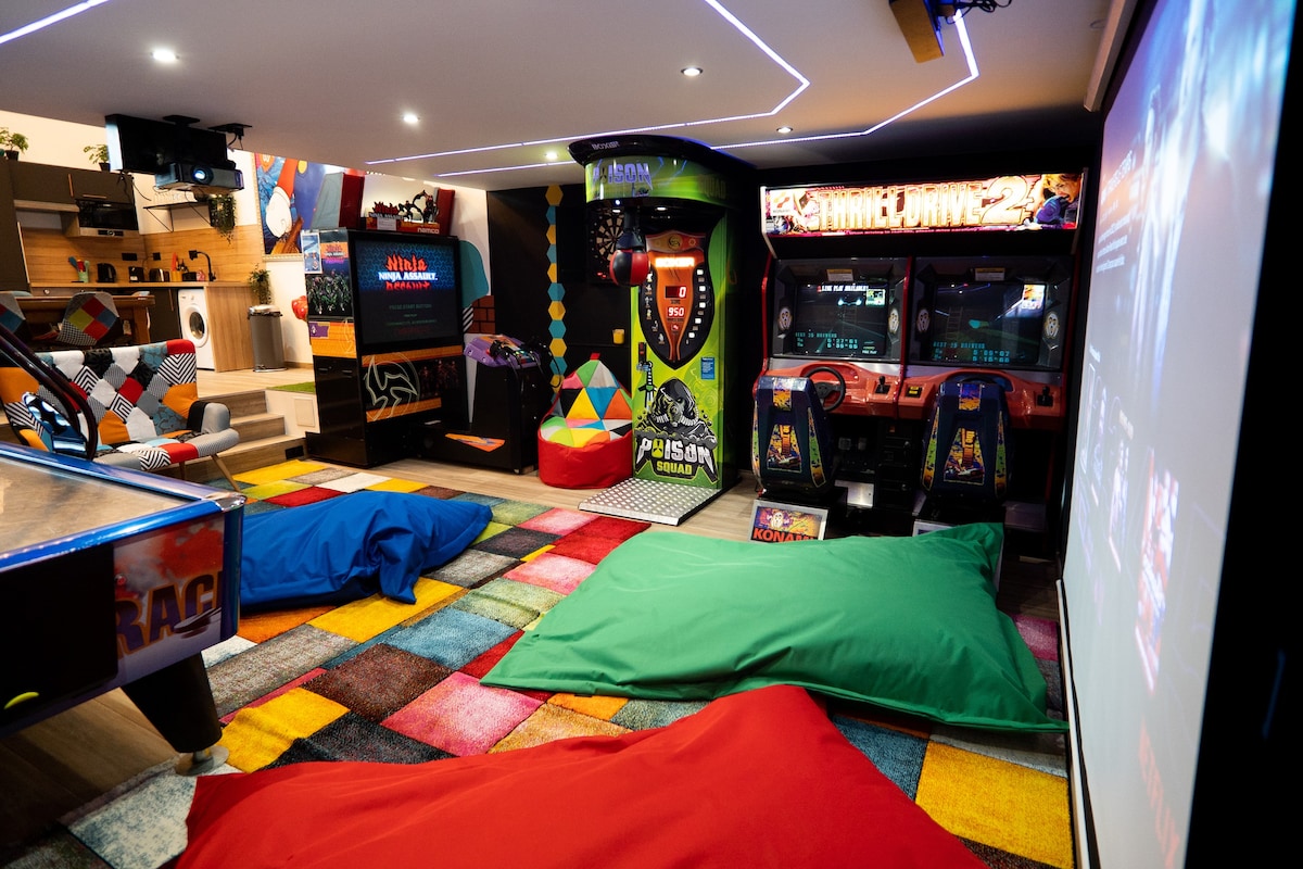 Capsule Luna Park-jacuzzi-sauuna-jeux d 'arcade
