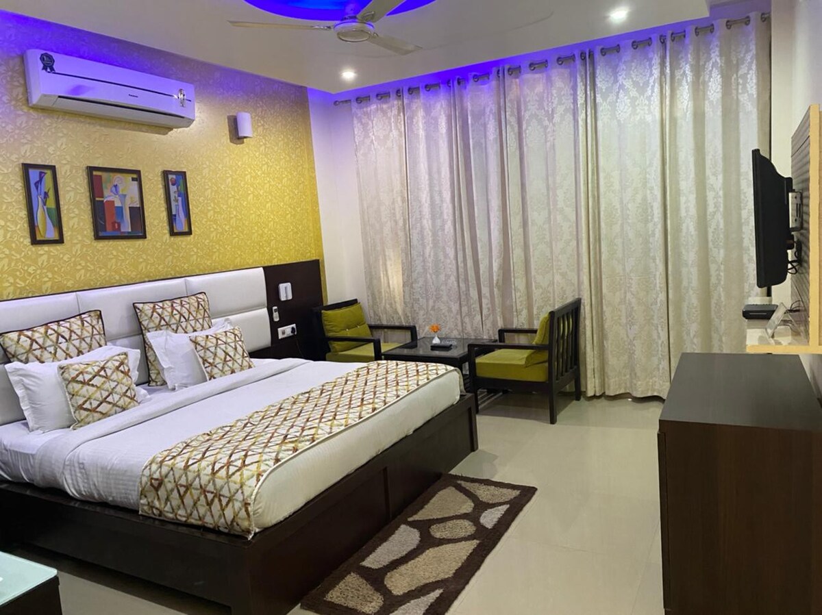 Hotel Yog Vashishth (Premium Category)