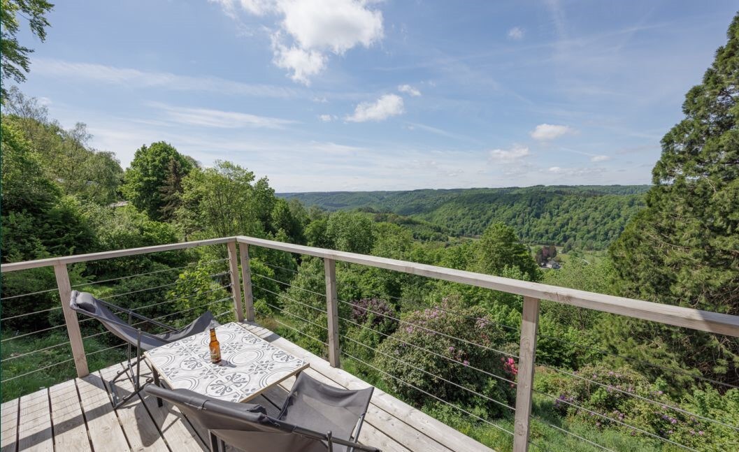 Gîte avec vue sur la vallée de la Semois