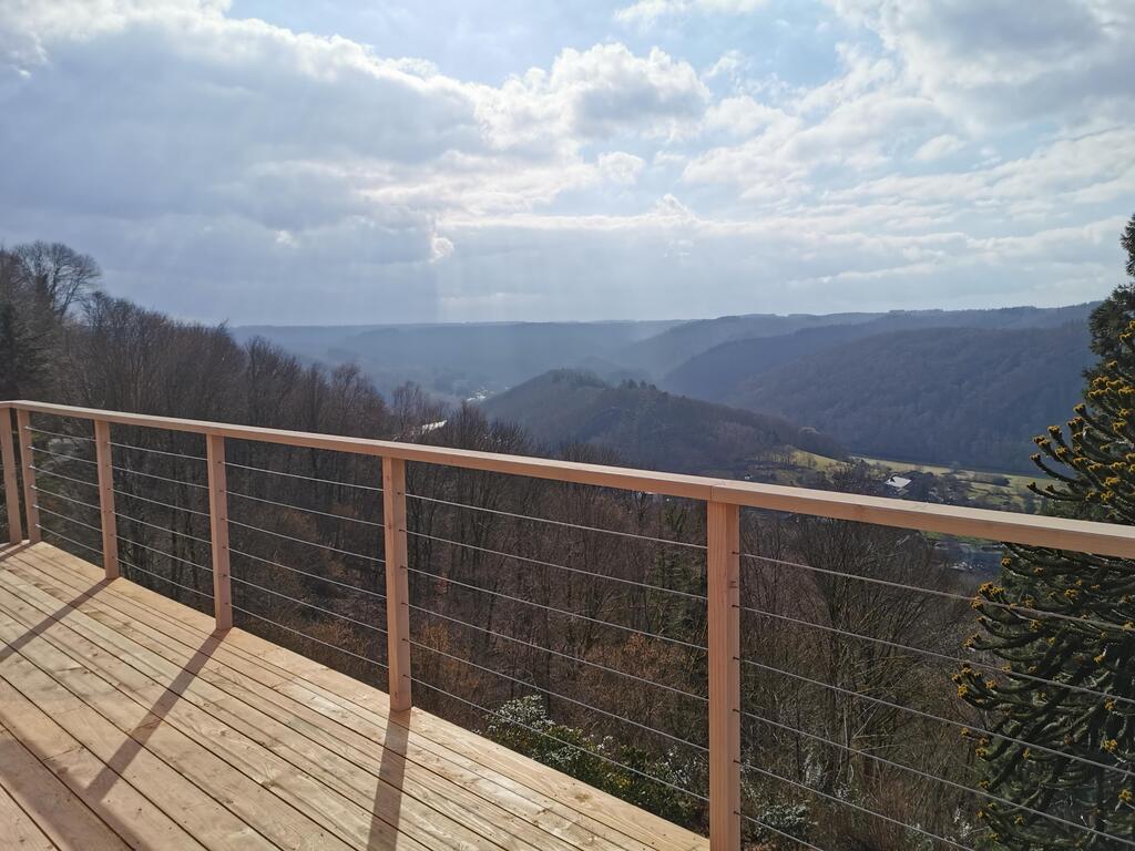 Gîte avec vue sur la vallée de la Semois