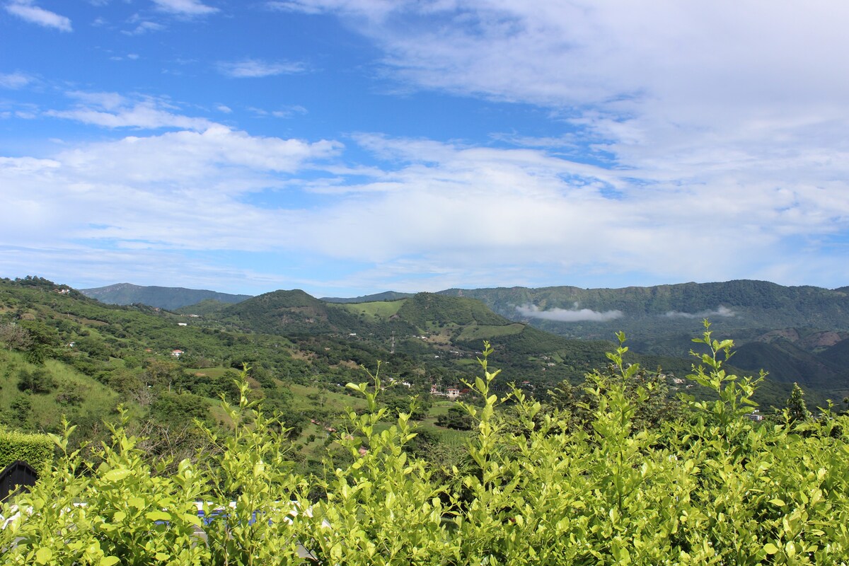 Vacation house in Anapoima, beautiful view!