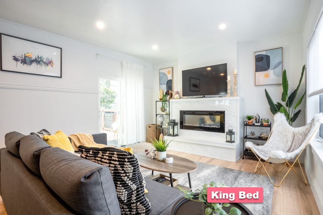 Temescal Getaway w/ Priv Parking, King bed & Patio