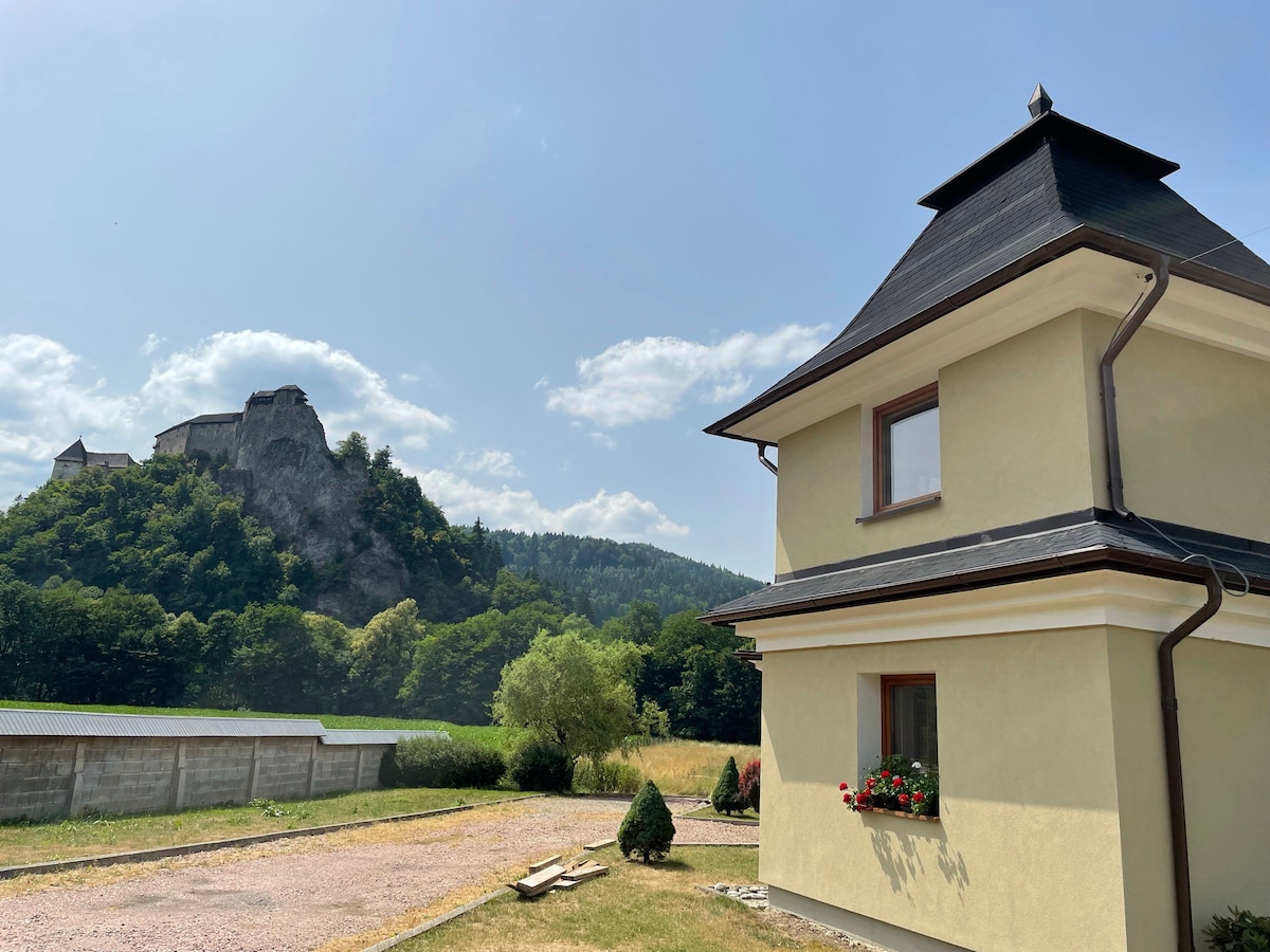 家庭旅馆U两只狮子住宿加早餐