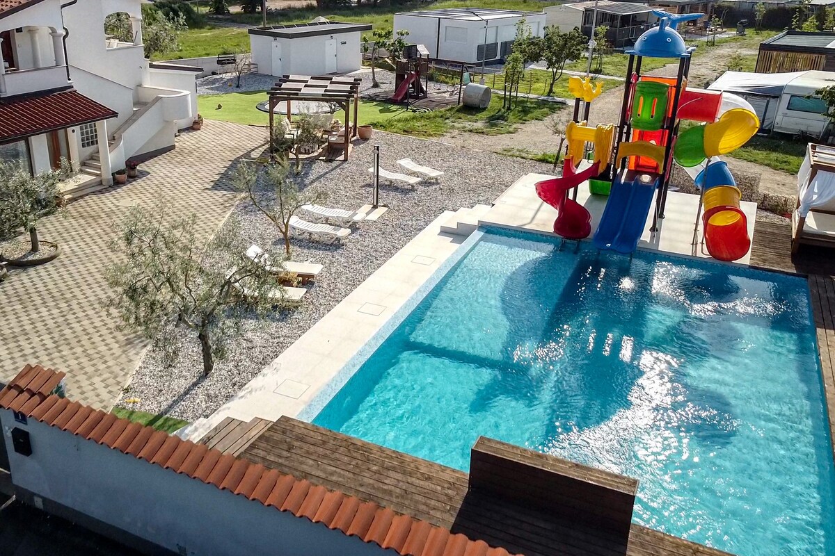 Luxury home Alpha, pool, camp Volme - Istria