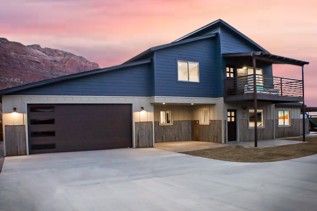 Slick Rock Retreat House