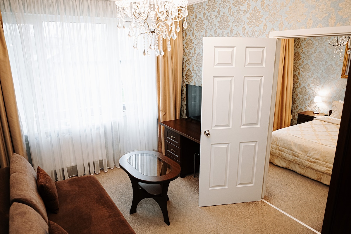 Premium En-Suite Room in Guest House - Diamond