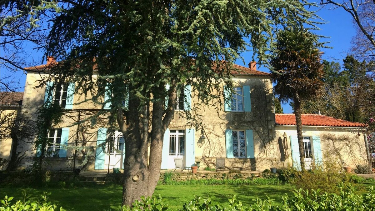 Maison de maître 18e Gironde Monségur 8 pers-3 SDB