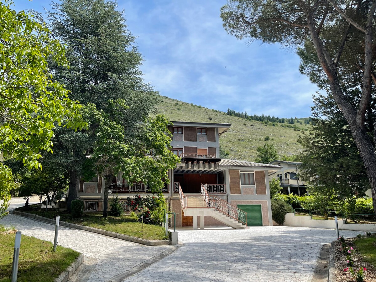 Villa Marchionni, pace a due passi dalle montagne