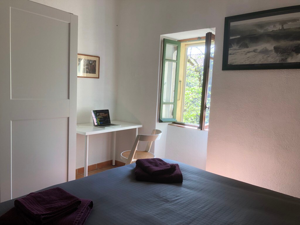 La Chartreuse Bedroom 3 in Bollène 84500